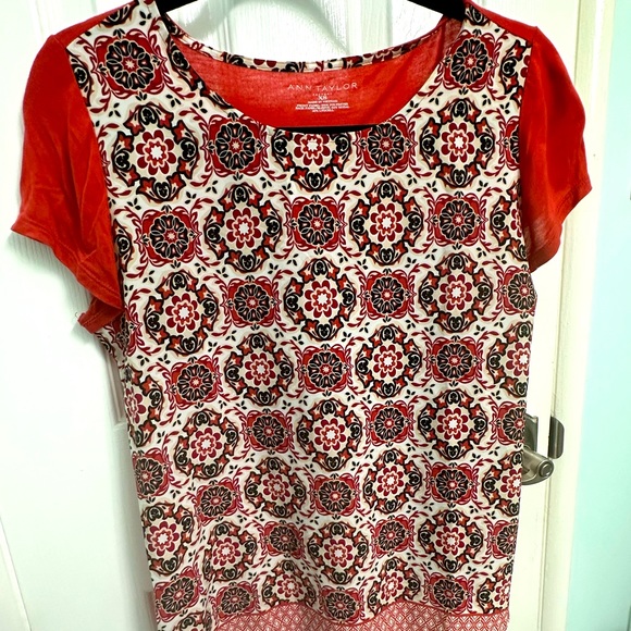 Ann Taylor Brown Orange Geometric Top - Modal, Lyocell size XS - Picture 2 of 7